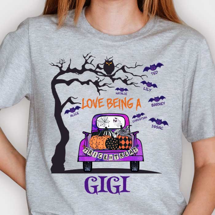 Love Being Grandma Halloween - Personalized Unisex T-Shirt.
