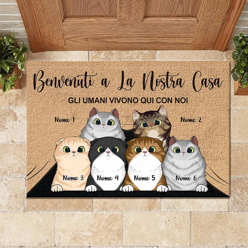 Benvenuti A La Nostra Casa - Funny Personalized Cat Decorative Mat
