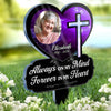 Photo personnalisée « Dieu vous aime pour toujours » – Piquet de jardin en acrylique personnalisé de style vitrail – Cadeau de condoléances pour les membres de la famille