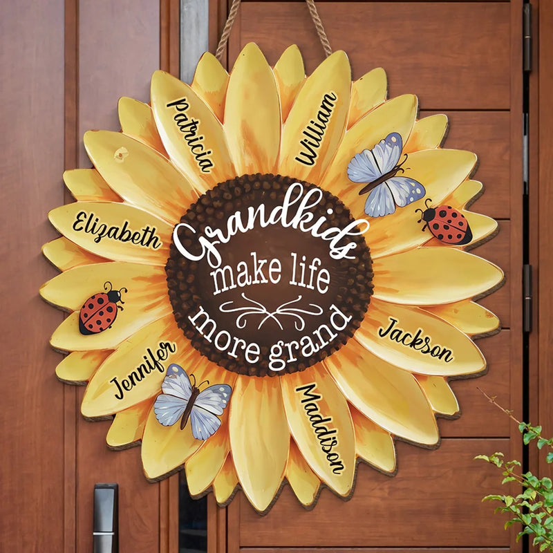 Grandkids Keep The Heart Young - Family Personalized Custom Shaped Home Decor Wood Sign - House Warming Gift For Mom, Grandma