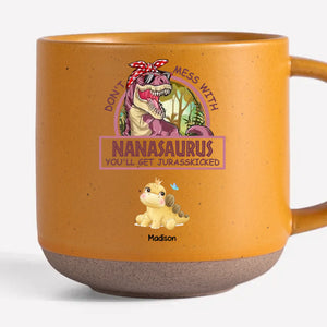 Parce que son amour ne fait que se renforcer avec le temps - Tasse en poterie personnalisée imprimée pour la famille - Cadeau pour maman, grand-mère