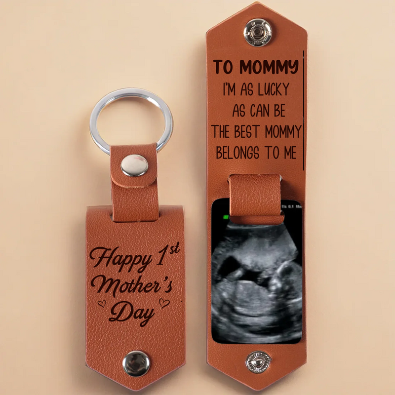 Custom Photo Lucky Me, I’ve Got The Best Mommy - Family Personalized Custom Engraved Leather Keychain - Mother's Day, Baby Shower Gift, Gift For First Mom