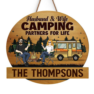 Ajoutez de la passion à votre intérieur avec des cadeaux thématiques - Panneau en bois personnalisé pour couple - Cadeau de pendaison de crémaillère pour mari, femme, amoureux du camping, vous-même