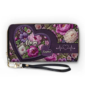 Le cœur de grand-mère, là où l'amour fleurit toujours - Portefeuille long en cuir personnalisé pour la famille - Cadeau pour maman et grand-mère