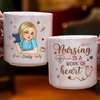 Les soins infirmiers sont une œuvre de cœur - Tasse en marbre personnalisée pour infirmière - Cadeau d'appréciation, de remerciement, de vie d'infirmière, de vie de médecin