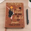 Regardez-moi écrire mon prochain chapitre - Journal en cuir personnalisé pour la famille - Cadeau de remise de diplôme pour les membres de la famille, les frères et sœurs