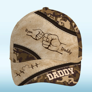 Mains fortes, amour plus fort - Casquette personnalisée pour la famille, casquette classique à imprimé intégral - Cadeau pour la fête des pères, papa, grand-père