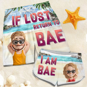 Perdu et retrouvé avec Bae - Short de plage hawaïen personnalisé et amusant pour couple - Cadeau de vacances d'été, cadeau de fête d'anniversaire pour mari et femme
