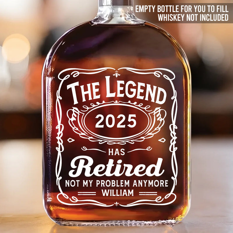 Living The Retired Life - Coworker Personalized Custom Whiskey Bottle - Appreciation, Retirement Gift For Coworkers