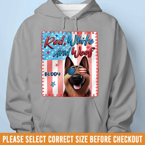 T-shirt unisexe personnalisé, t-shirt premium, sweat à capuche – Cadeaux personnalisés du 4 juillet pour les amoureux des chiens, papas et mamans de chiens – Pawtriotic Vibes
