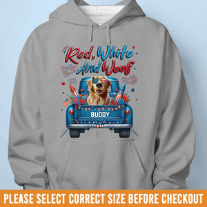 T-shirt unisexe personnalisé, t-shirt premium, sweat à capuche – Cadeaux personnalisés du 4 juillet pour les amoureux des chiens, papas et mamans – Fetching Freedom