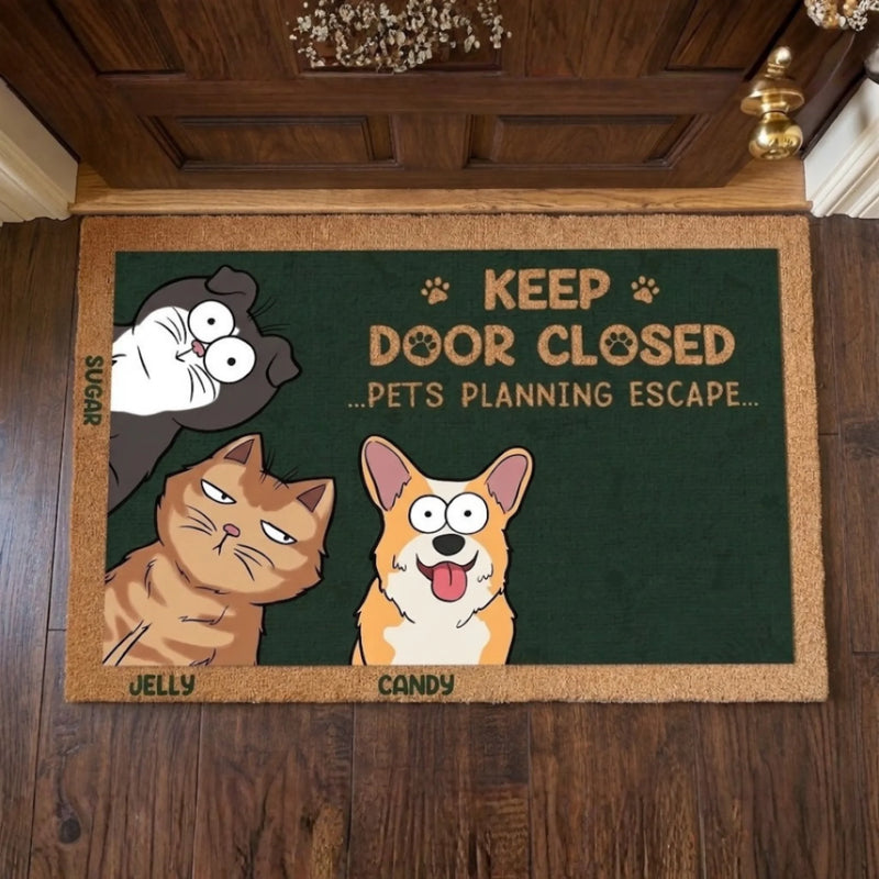 Custom Home Decor Decorative Mat - Personalized Birthday Gifts For Dog Cat Lovers, Dog Dad And Mom, Cat Owners - Don't Let The Cat Out No Matter What He Tells You