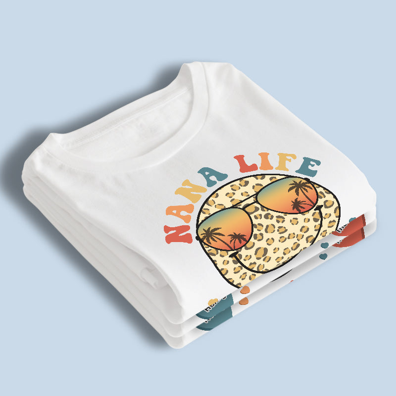 Grandma Life Smiley Face - Family Personalized Custom Unisex T-shirt, Hoodie, Sweatshirt - Birthday Gift For Mom, Grandma