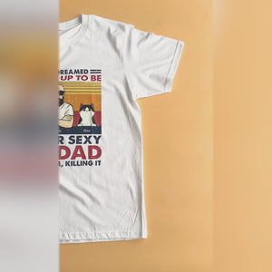 T-shirt unisexe personnalisé, t-shirt premium, sweat à capuche – Cadeaux d'anniversaire personnalisés pour les amoureux des chiens et des chats, les papas et les mamans de chiens, les propriétaires de chats – Mon animal rend la saison joyeuse.