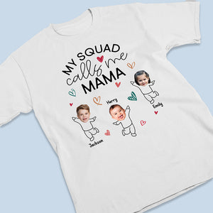 Photo personnalisée « Mon équipe m'appelle maman » - T-shirt, sweat à capuche et sweat-shirt unisexe personnalisé pour la famille - Cadeau d'anniversaire pour maman