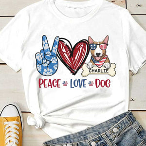Peace And Love - Gift For 4th Of July - Personalized Unisex T-Shirt.