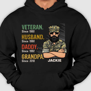 Veteran Papa Since - Gift For 4th Of July - Personalized Unisex T-Shirt.