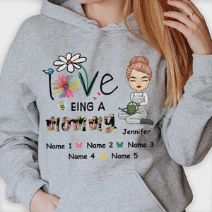 Love Being A Mommy - Gift For Mom, Personalized Unisex T-shirt, Hoodie