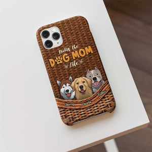 Living That Dog Mom Life - Gift For Dog Mom, Personalized Phone Case