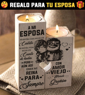 A Mi Esposa Nuestra Casa No Es Un Castillo - Gift For Couples, Candle Holder.